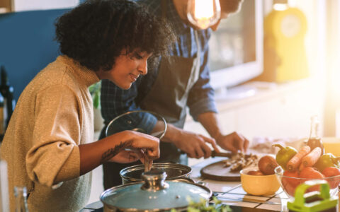 couple qui cuisine