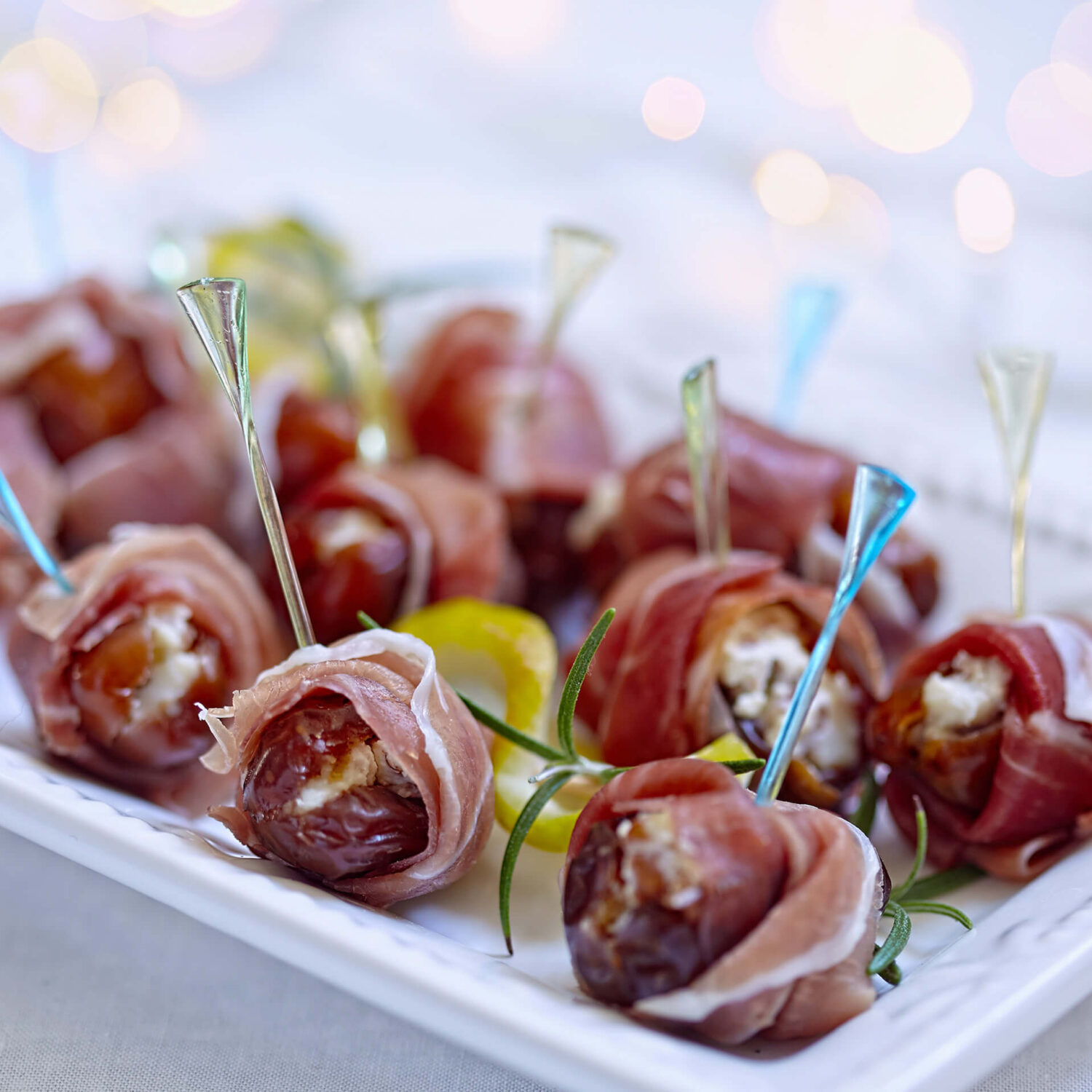 plat de dattes farcies au jambon