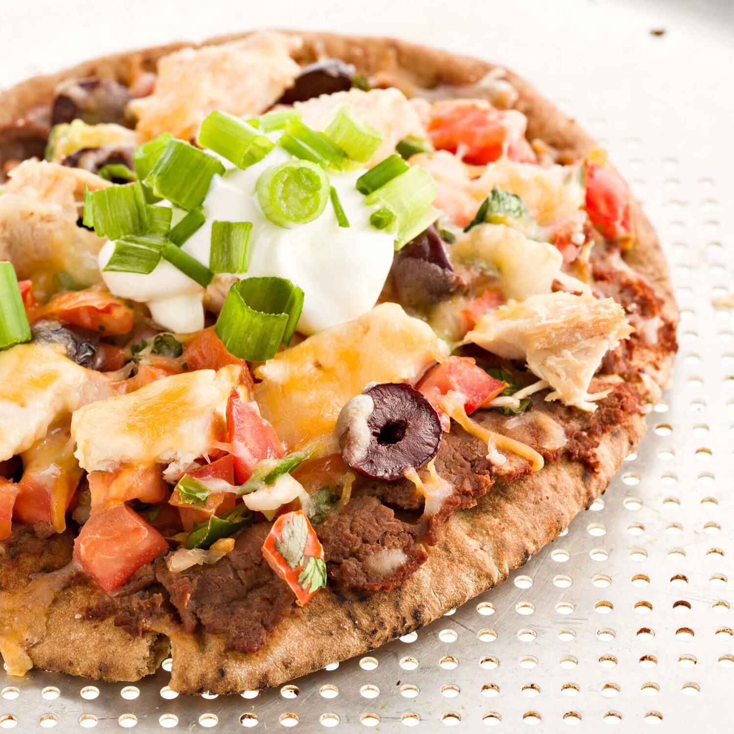 pizza pita au poulet et légumes