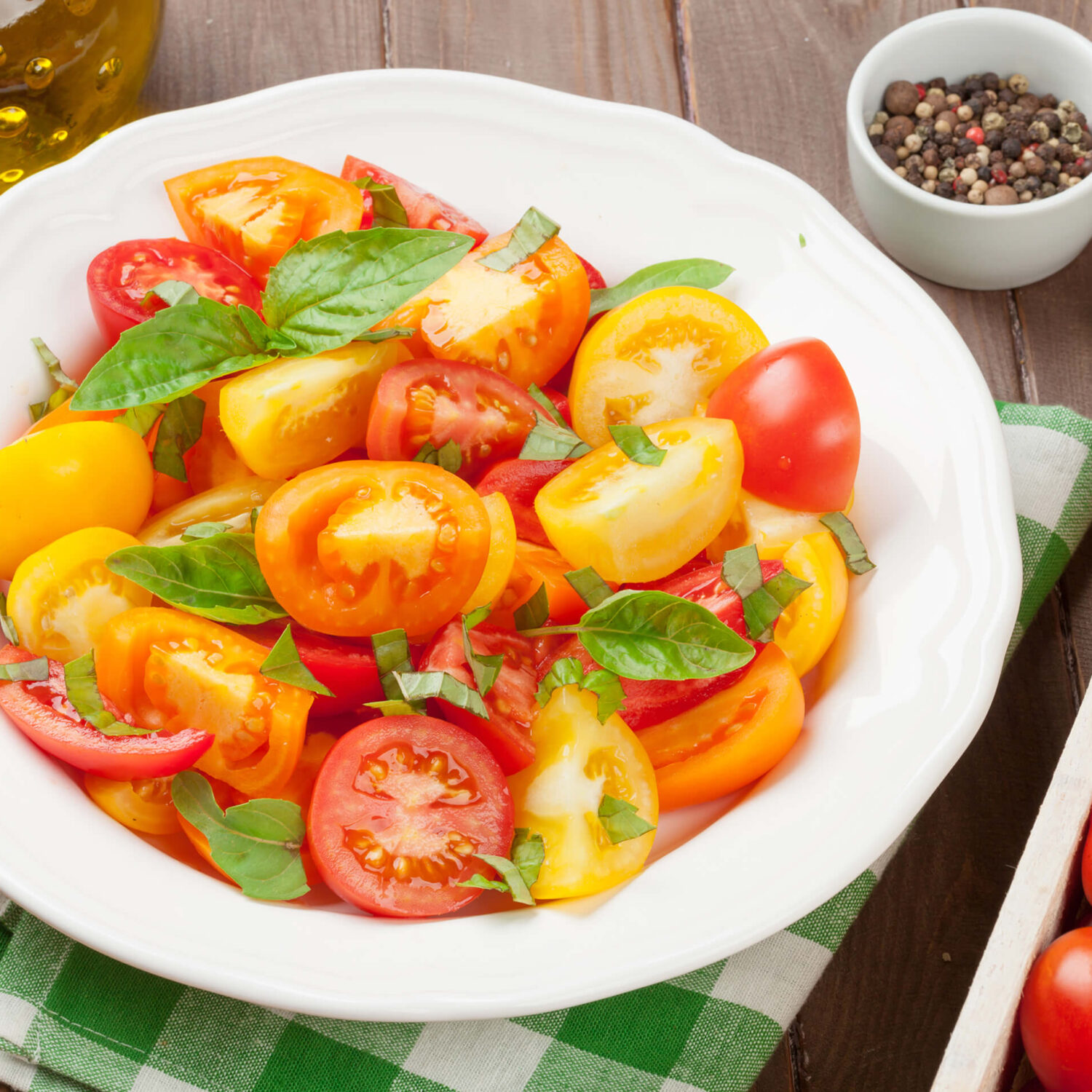 assiette de salade de tomate