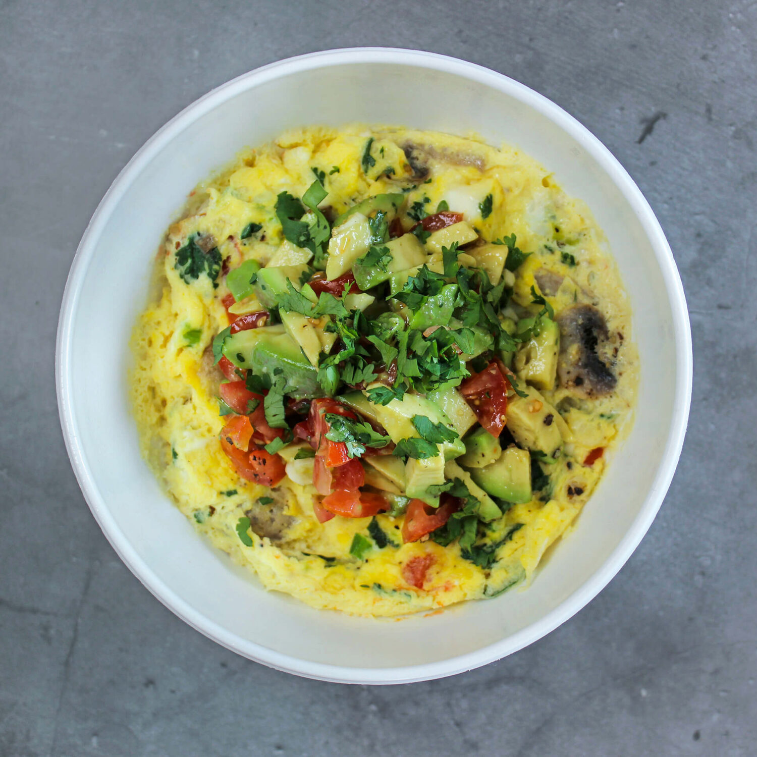 bol de frittata colorée
