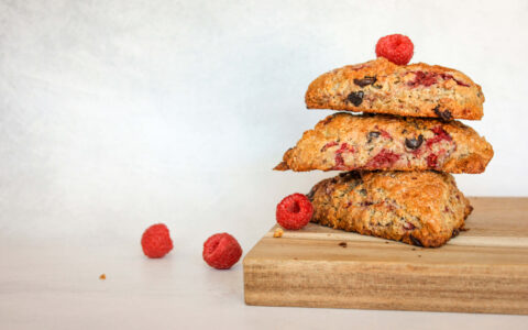 Scones framboises-chocolat
