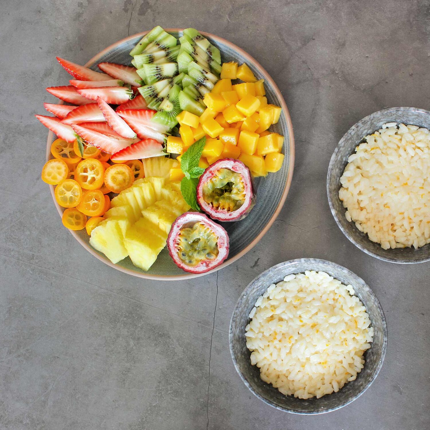 Bol de poké dessert exotique