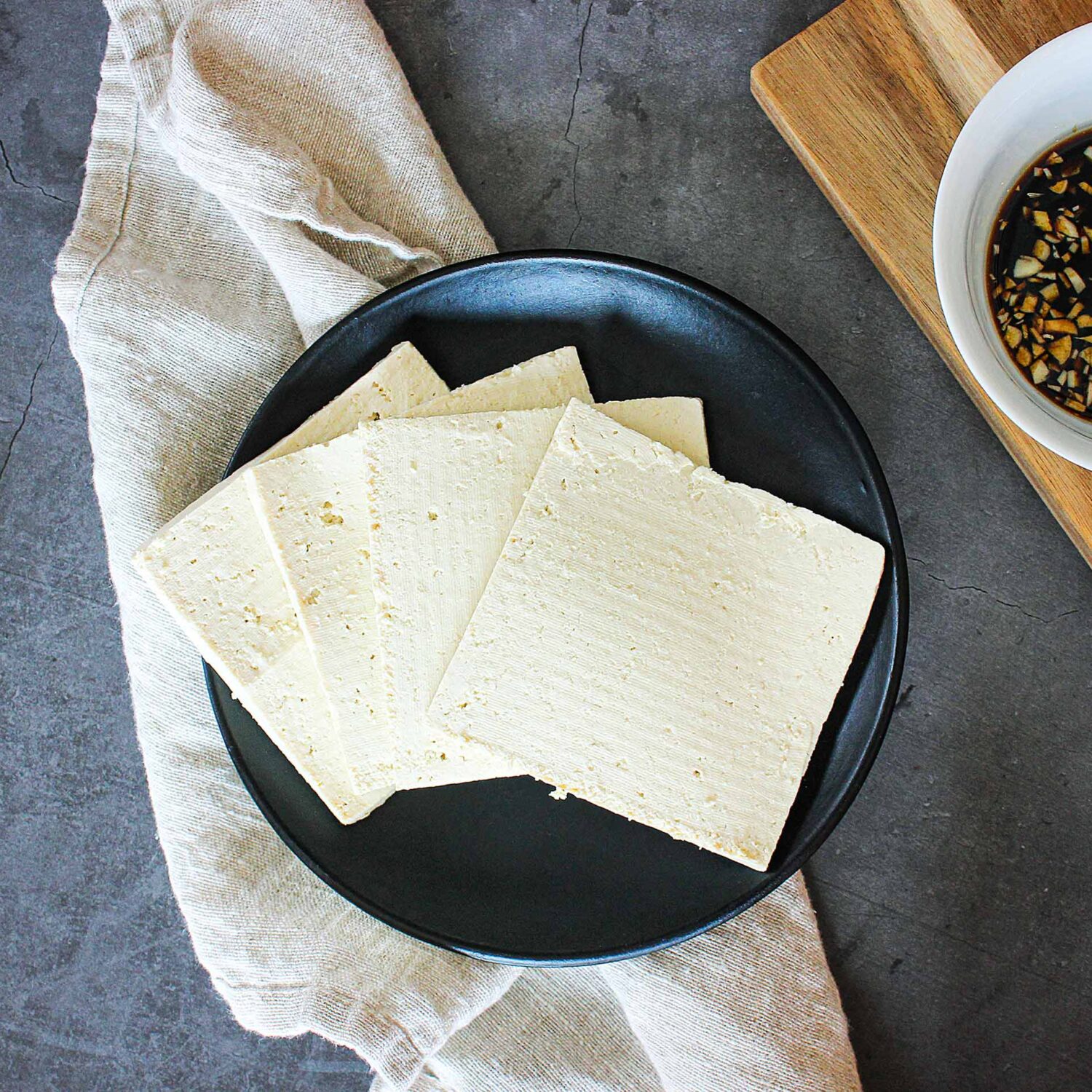 Galette de tofu croustillante à l'érable fumé
