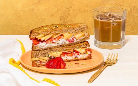 Croque-Monsieur dessert fraises et pommes recette Hubert Cormier pain Bon Matin