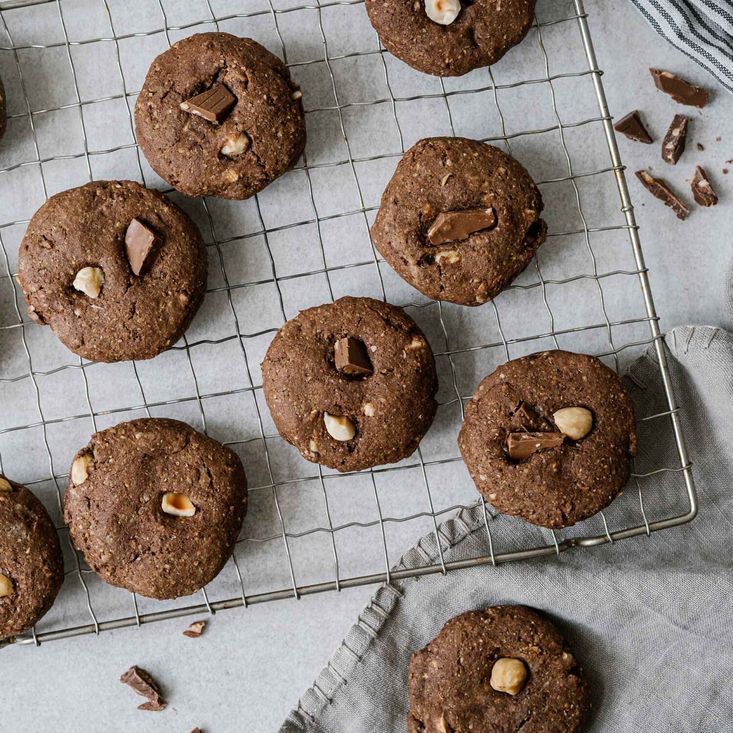 Biscuits chocolat et noisettes