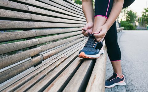 Renforcement musculaire avec un banc de parc