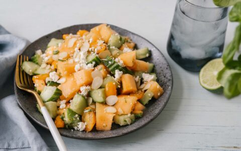 Salade fraîche de cantaloup et feta