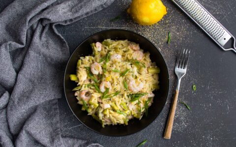 Risotto d’orzo aux crevettes nordiques et asperges du Québec